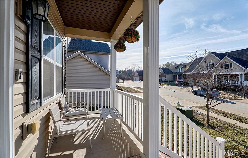 5451 Hagemann Pointe Dr Saint Louis, MO 63128 - Thumbnail 4