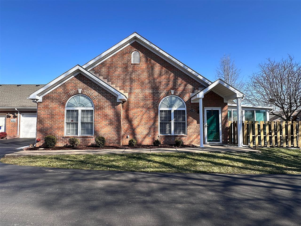 100 Augusta Ave APT 9-D Bowling Green, KY 42103 - Thumbnail 4