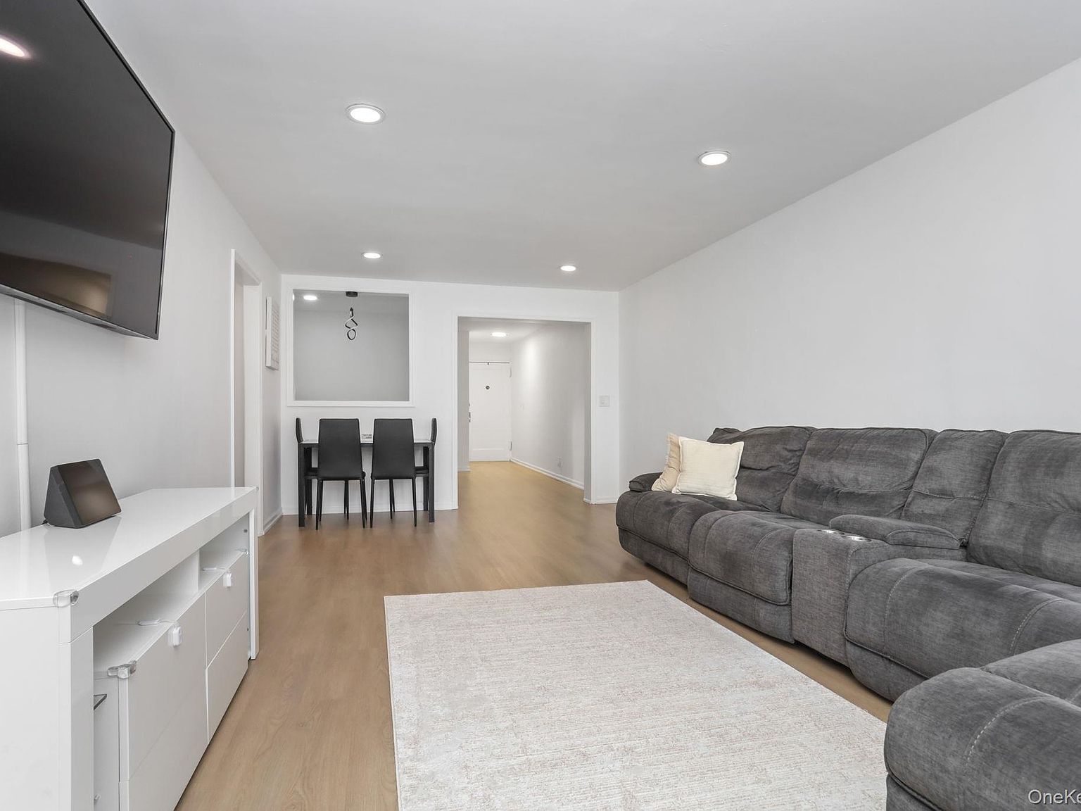 450 Pelham Rd APT 1C New Rochelle, NY 10805 - Thumbnail 4