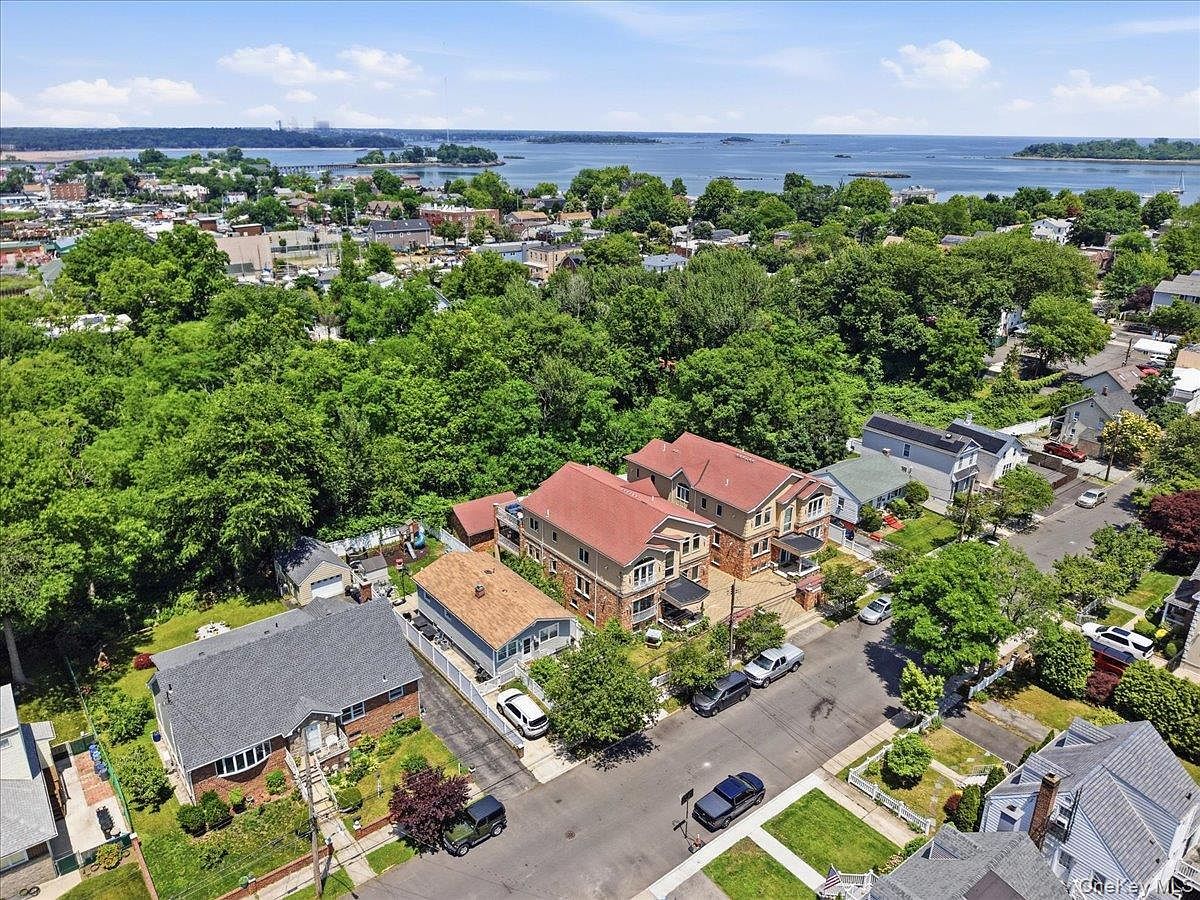 79 Tier St Bronx, NY 10464 - Thumbnail 4