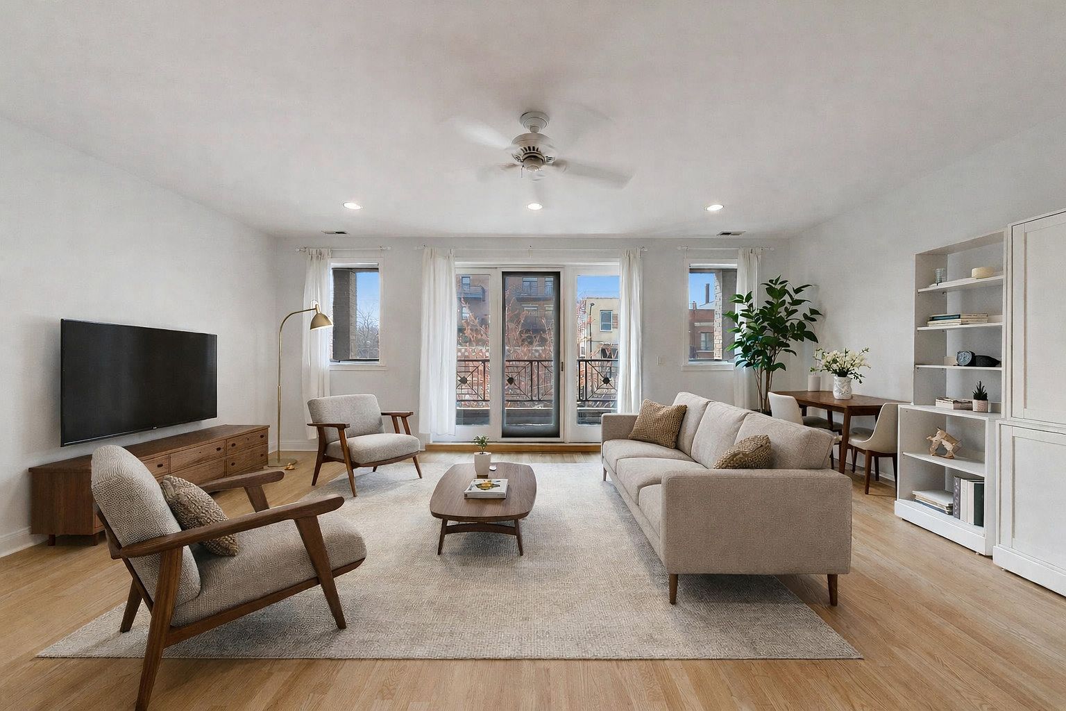 2702 W Chicago Ave APT 2 Chicago, IL 60622 - Thumbnail 4