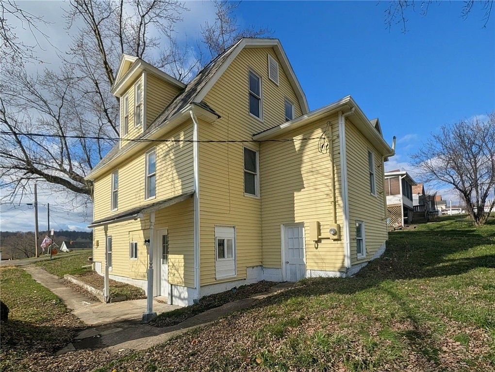 305 Central Ave Chicora, PA 16025 - Thumbnail 4