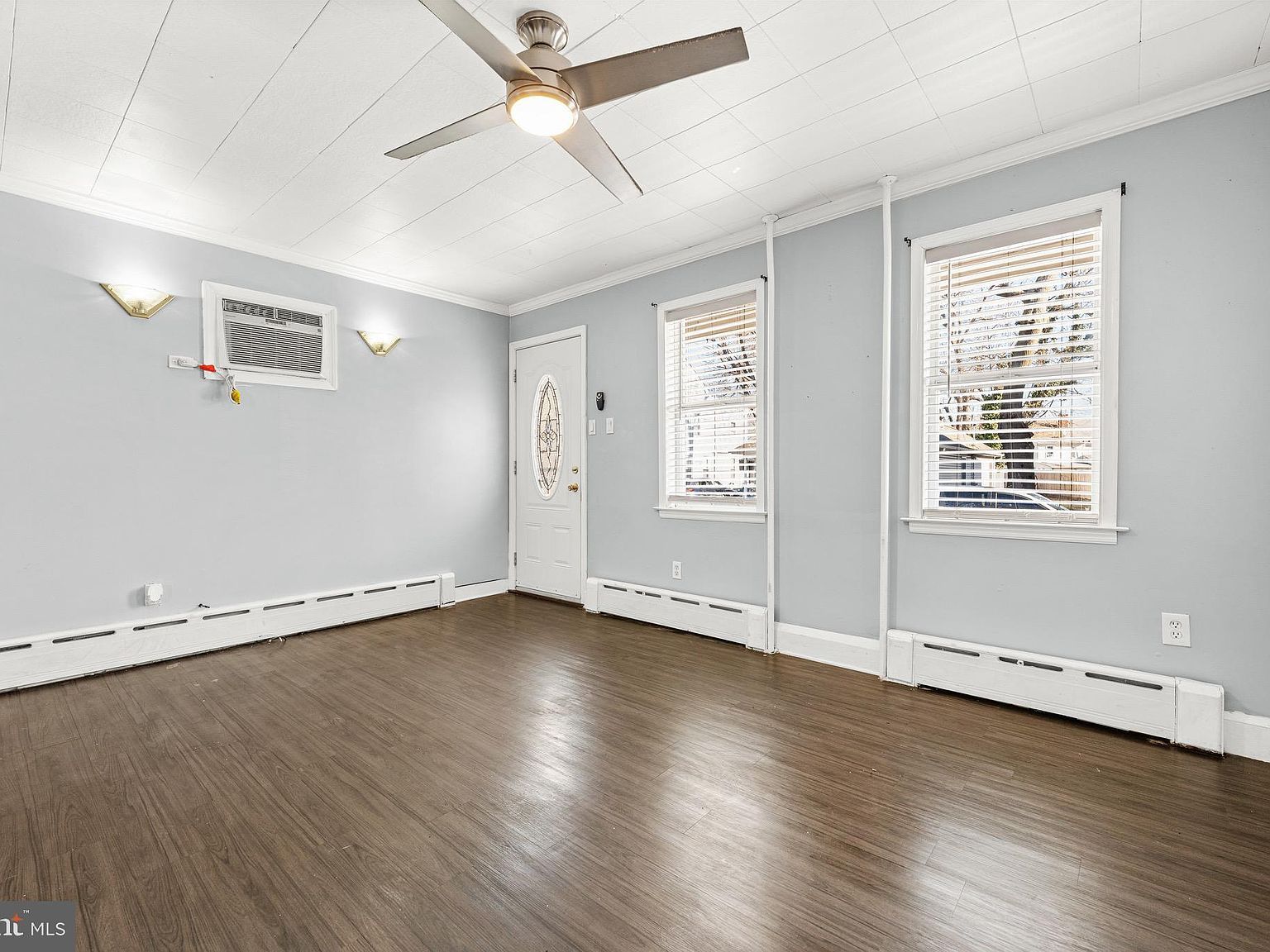 578 Swain St Bristol, PA 19007 - Thumbnail 4