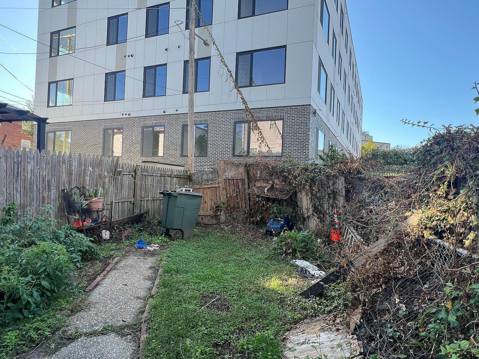 2005 Fairlawn Ave SE Washington, DC 20020 - Thumbnail 4