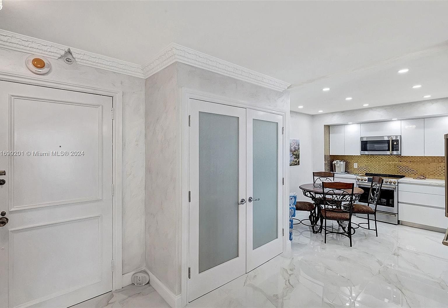 9801 Collins Ave Bal Harbour, FL 33154 - Thumbnail 4