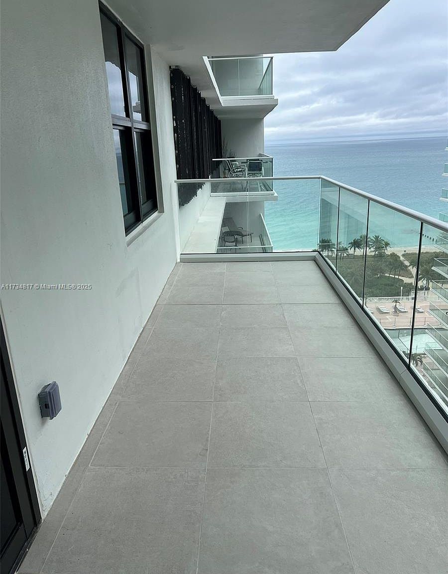 9801 Collins Ave APT 17J Bal Harbour, FL 33154 - Thumbnail 4