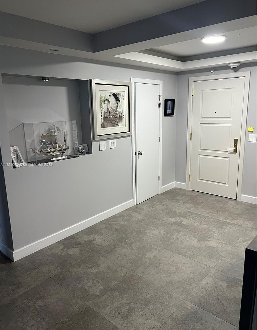 9801 Collins Ave APT 16U Bal Harbour, FL 33154 - Thumbnail 4