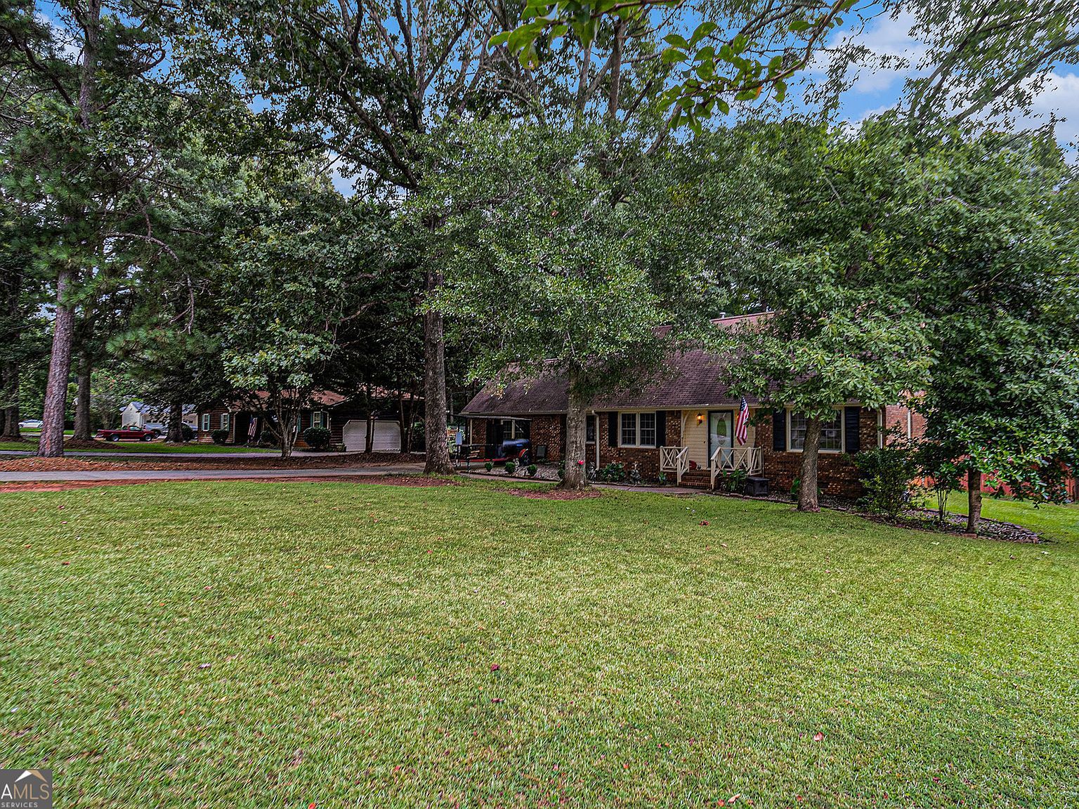 2203 Honeybee Creek Dr Griffin, GA 30224 - Thumbnail 4