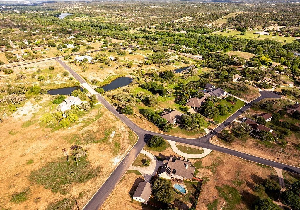 100 Glen Lakes Ct Ingram, TX 78025 - Thumbnail 4