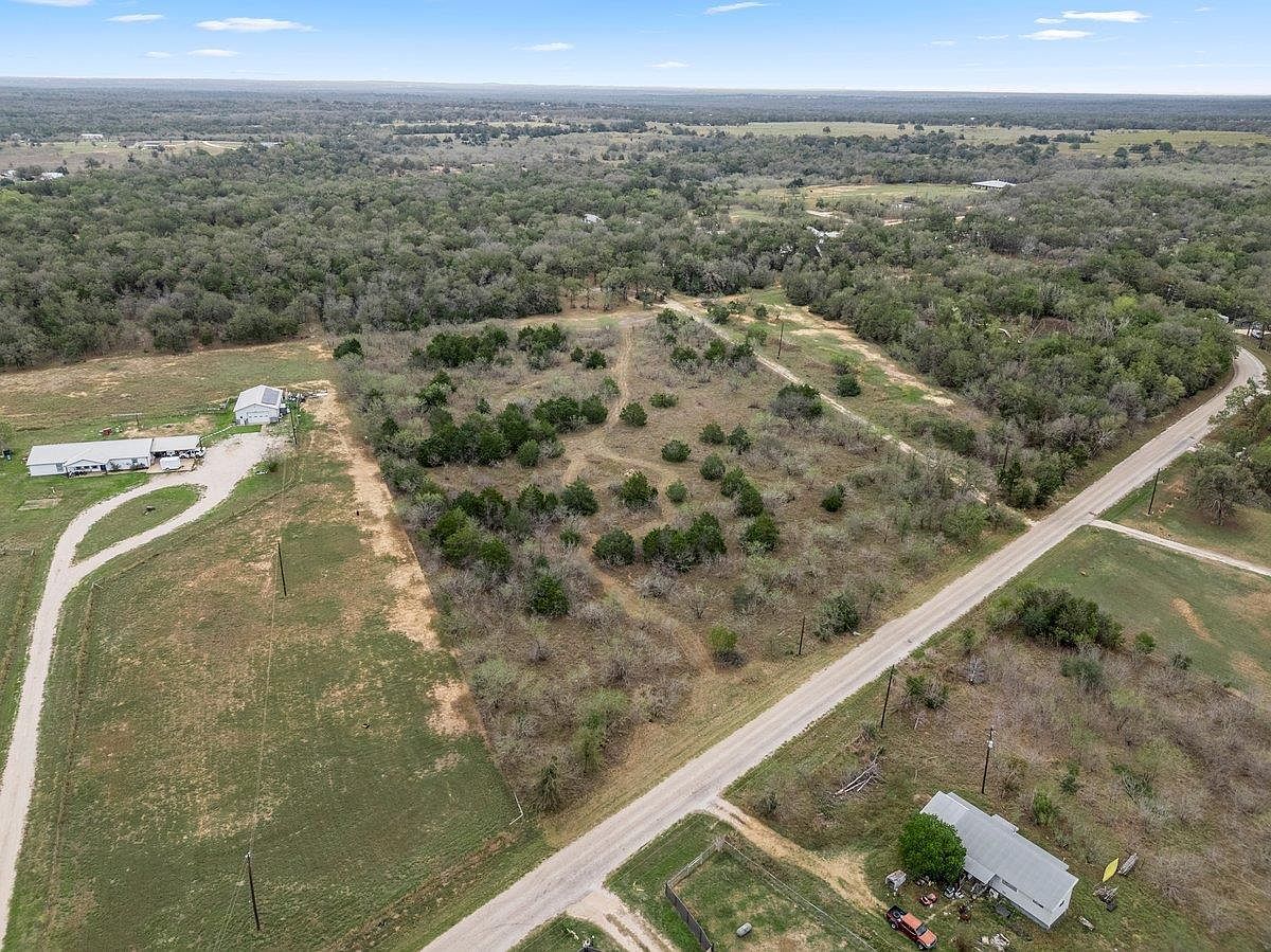 264 Mesquite Dr #A Cedar Creek, TX 78612 - Thumbnail 4