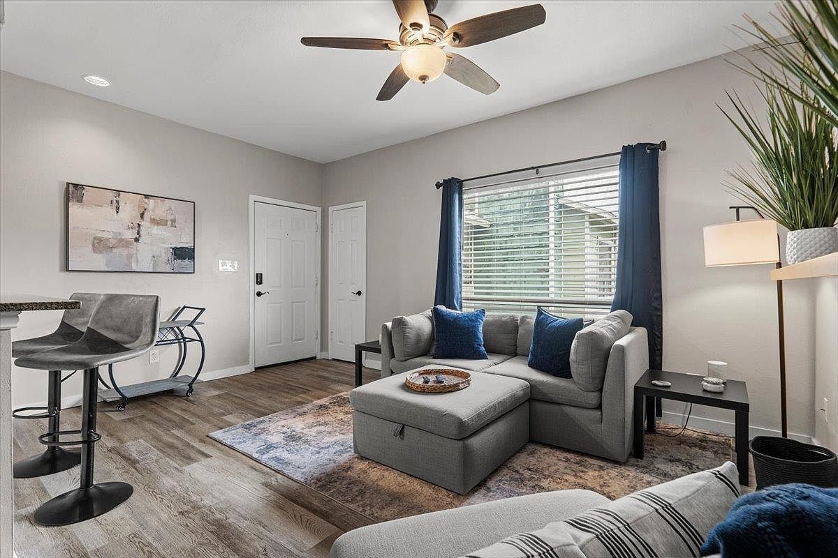 506 W San Antonio St APT 205 San Marcos, TX 78666 - Thumbnail 4