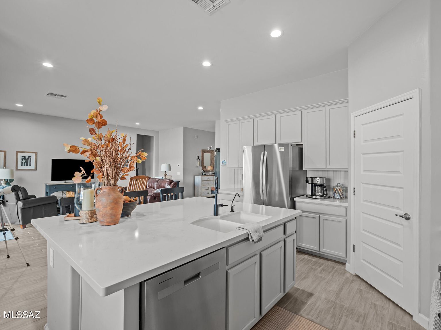 10328 N Desert Tea Dr Marana, AZ 85653 - Thumbnail 4