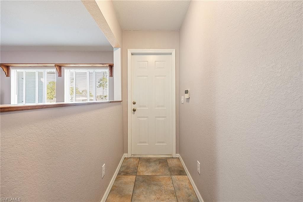 4230 33rd Ave NE Naples, FL 34120 - Thumbnail 4