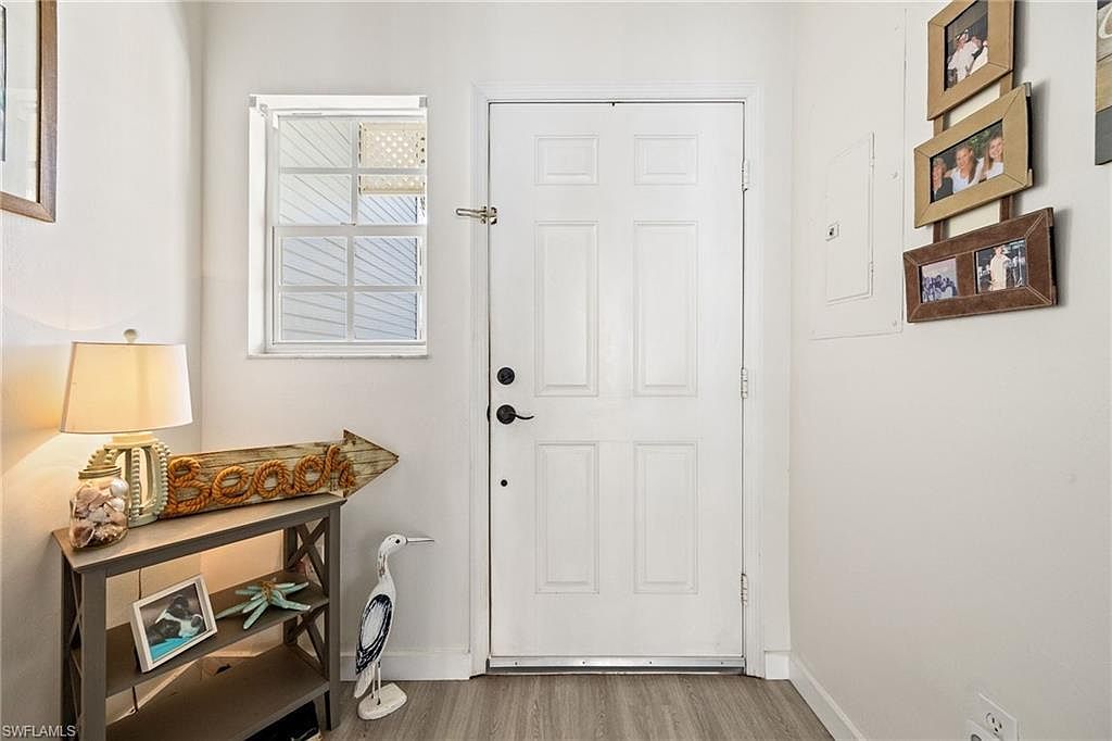 3347 N Key Dr APT 31 North Fort Myers, FL 33903 - Thumbnail 4