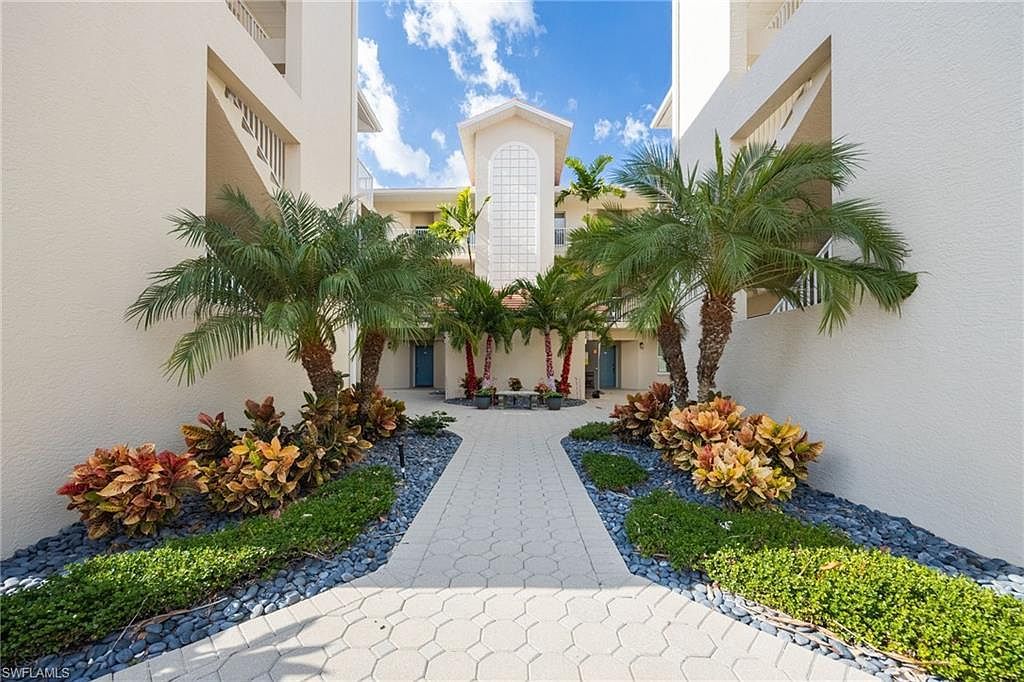 3538 Haldeman Creek Dr APT 133 Naples, FL 34112 - Thumbnail 4