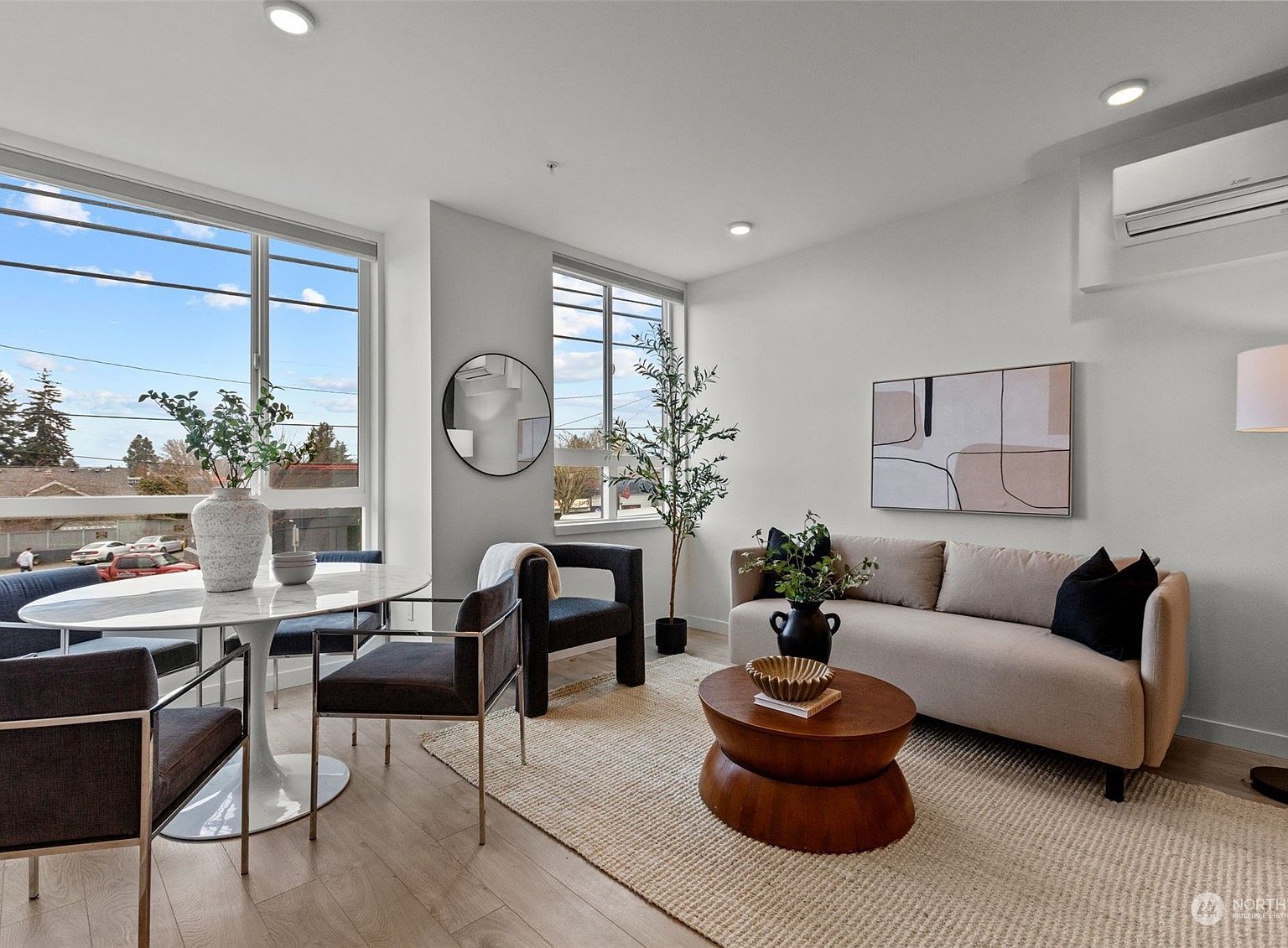 7500 15th Ave NW UNIT E Seattle, WA 98117 - Thumbnail 4