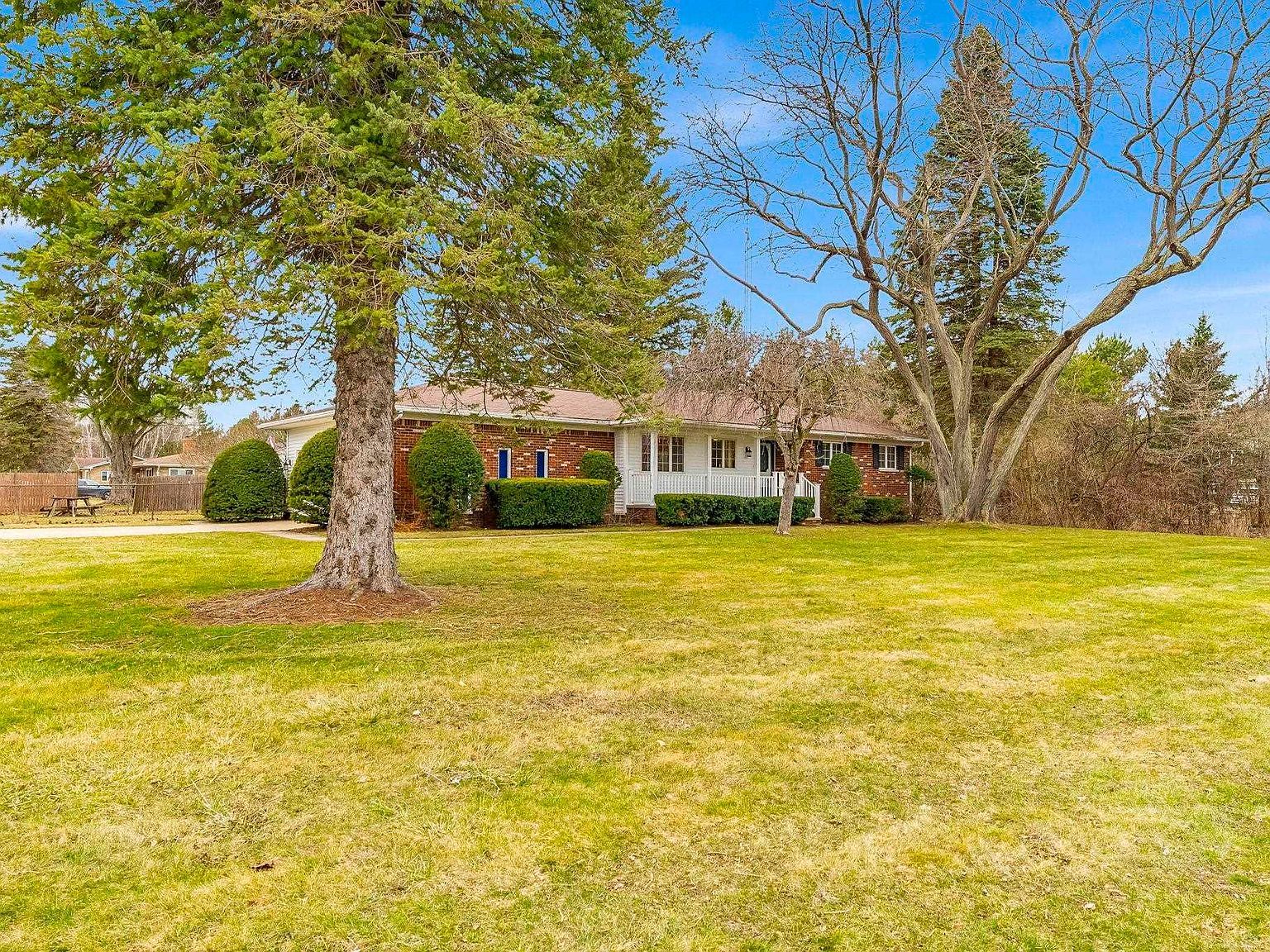 789 N Lakeshore Rd Port Sanilac, MI 48469 - Thumbnail 4