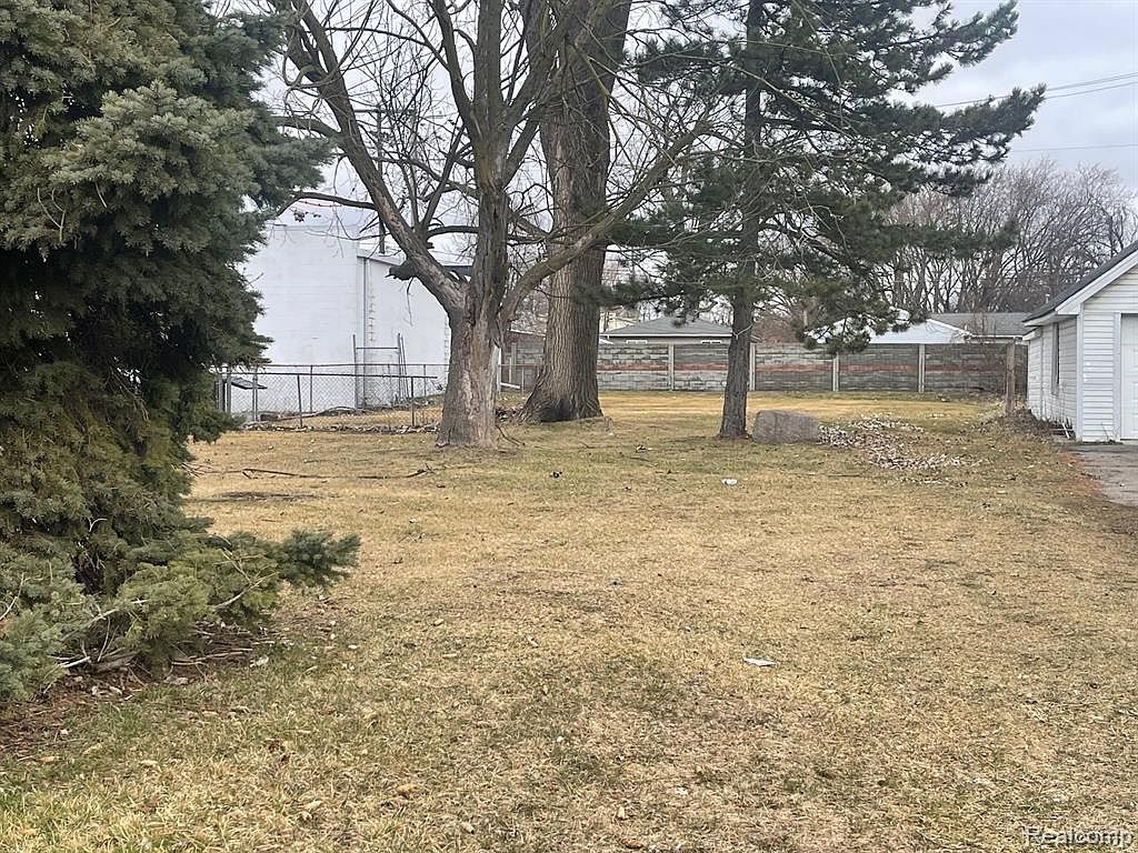 4225 Kiefer Ave Warren, MI 48091 - Thumbnail 4