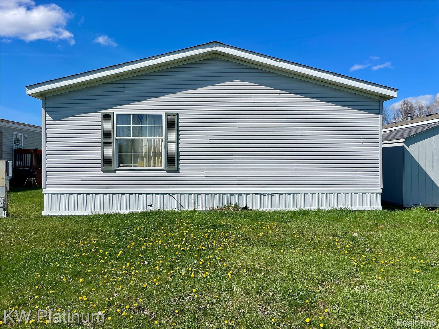 9691 Stoneypointe Dr Fair Haven, MI 48023 - Thumbnail 4