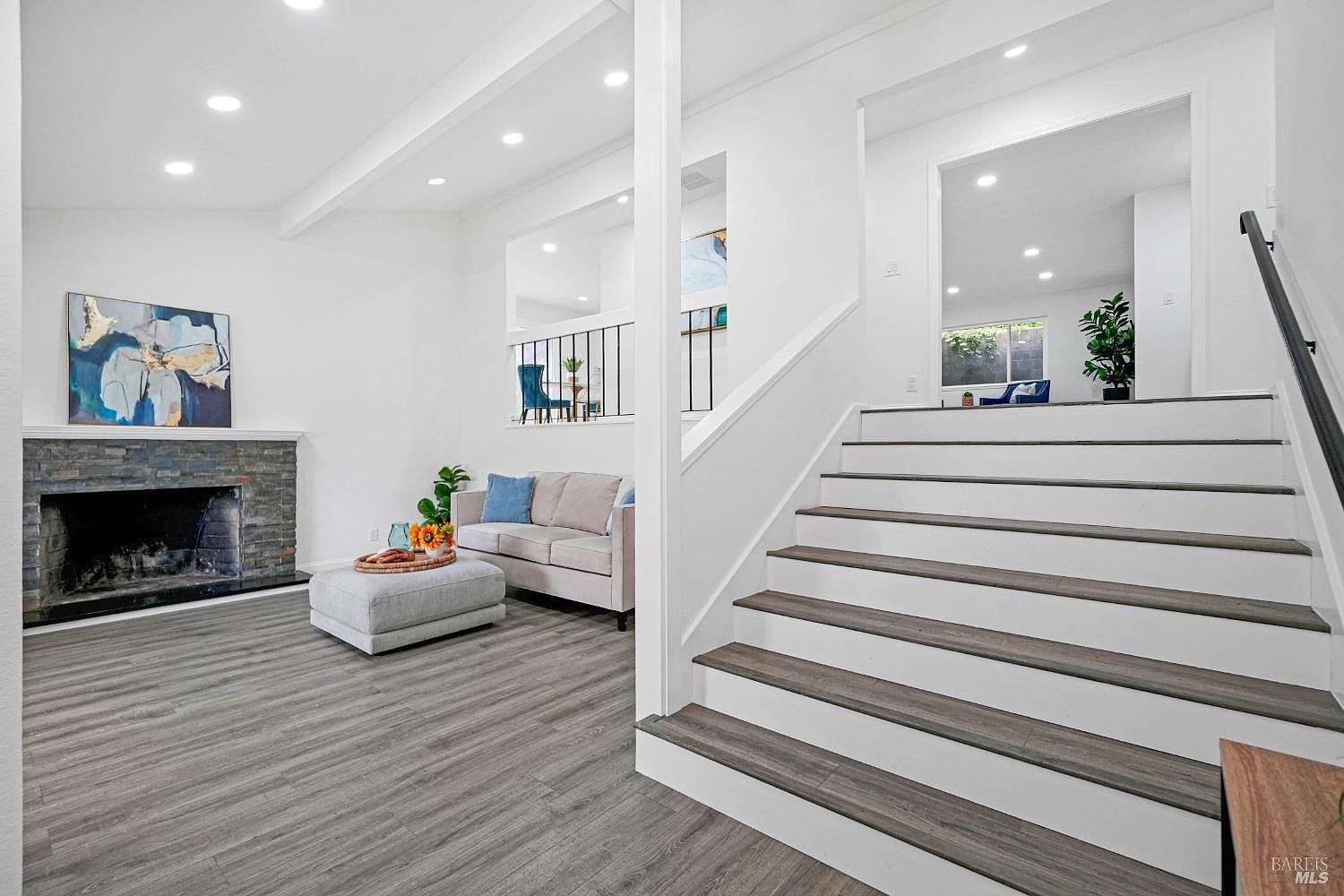 125 Skyline Ct Vallejo, CA 94591 - Thumbnail 4