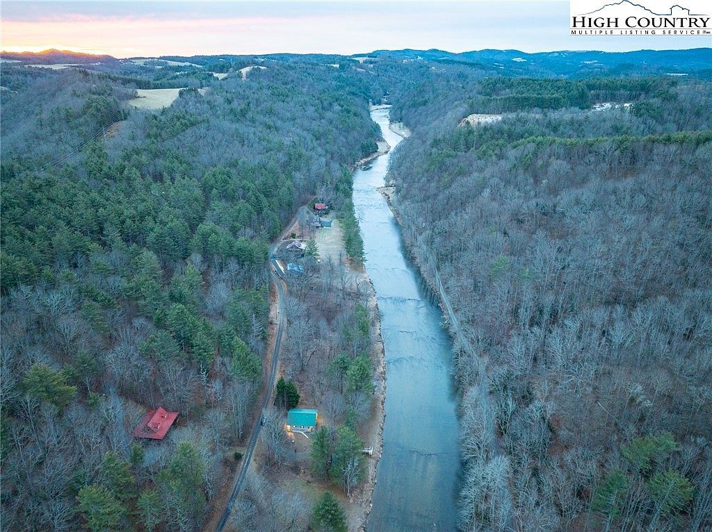 1581 River Front Dr Jefferson, NC 28640 - Thumbnail 4