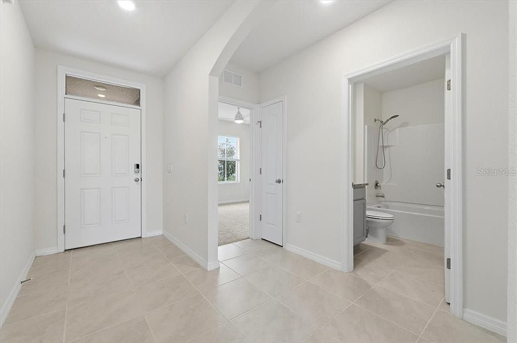 2829 Grandbury Grove Rd Lakeland, FL 33811 - Thumbnail 4