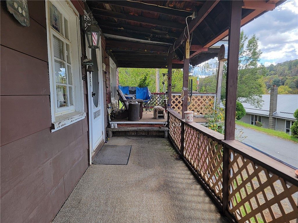 355 Sunset St Rossiter, PA 15772 - Thumbnail 4