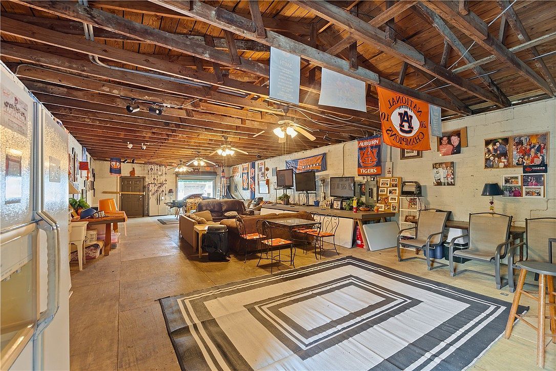 302 N Donahue Dr Auburn, AL 36832 - Thumbnail 4