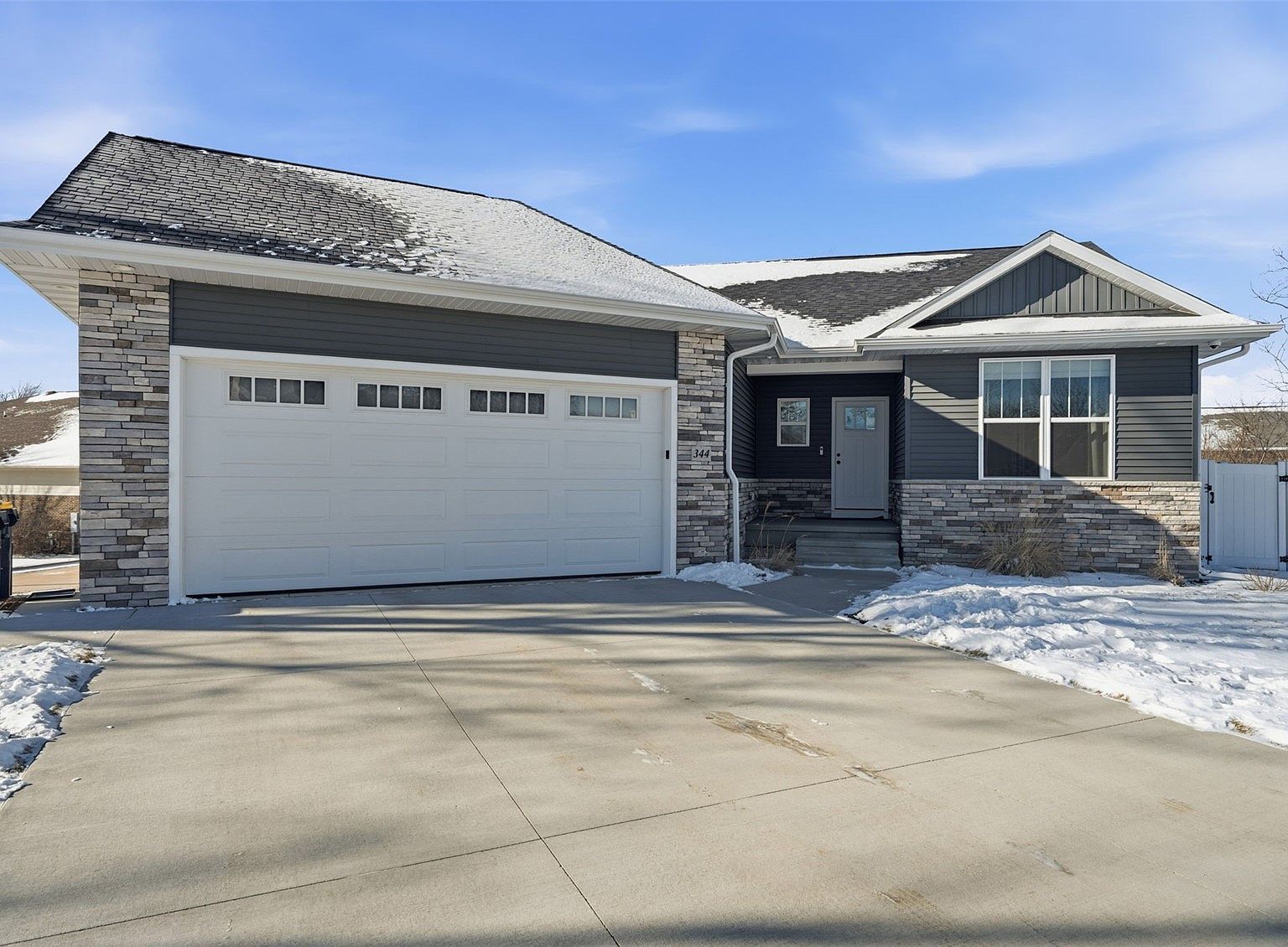 344 Worthington Ct Hiawatha, IA 52233 - Thumbnail 4