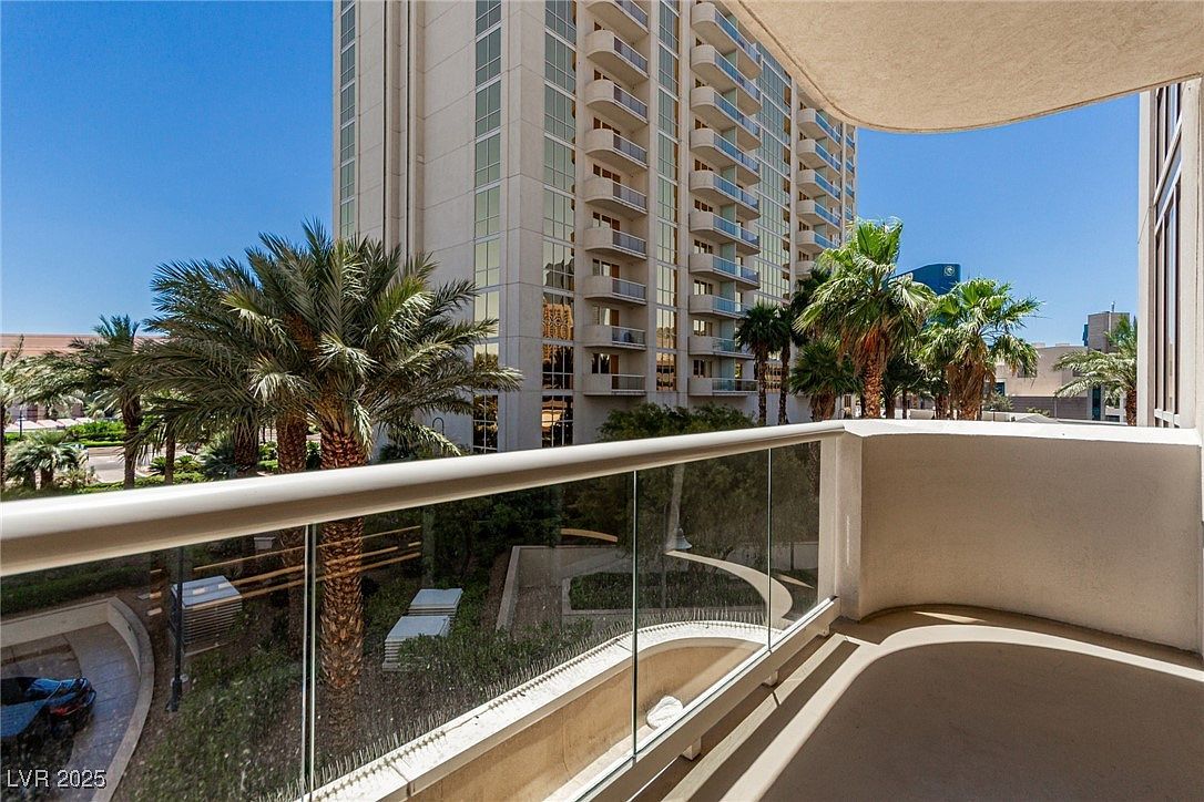 135 Harmon Ave UNIT 2702 Las Vegas, NV 89109 - Thumbnail 4