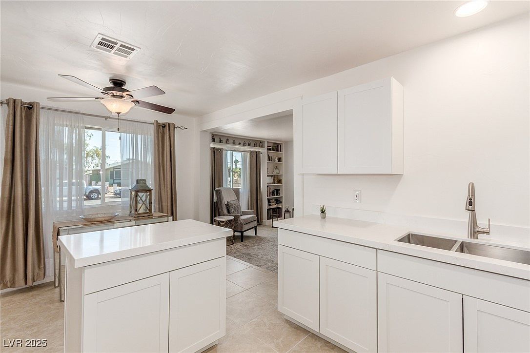 1509 Chestnut St Henderson, NV 89011 - Thumbnail 4