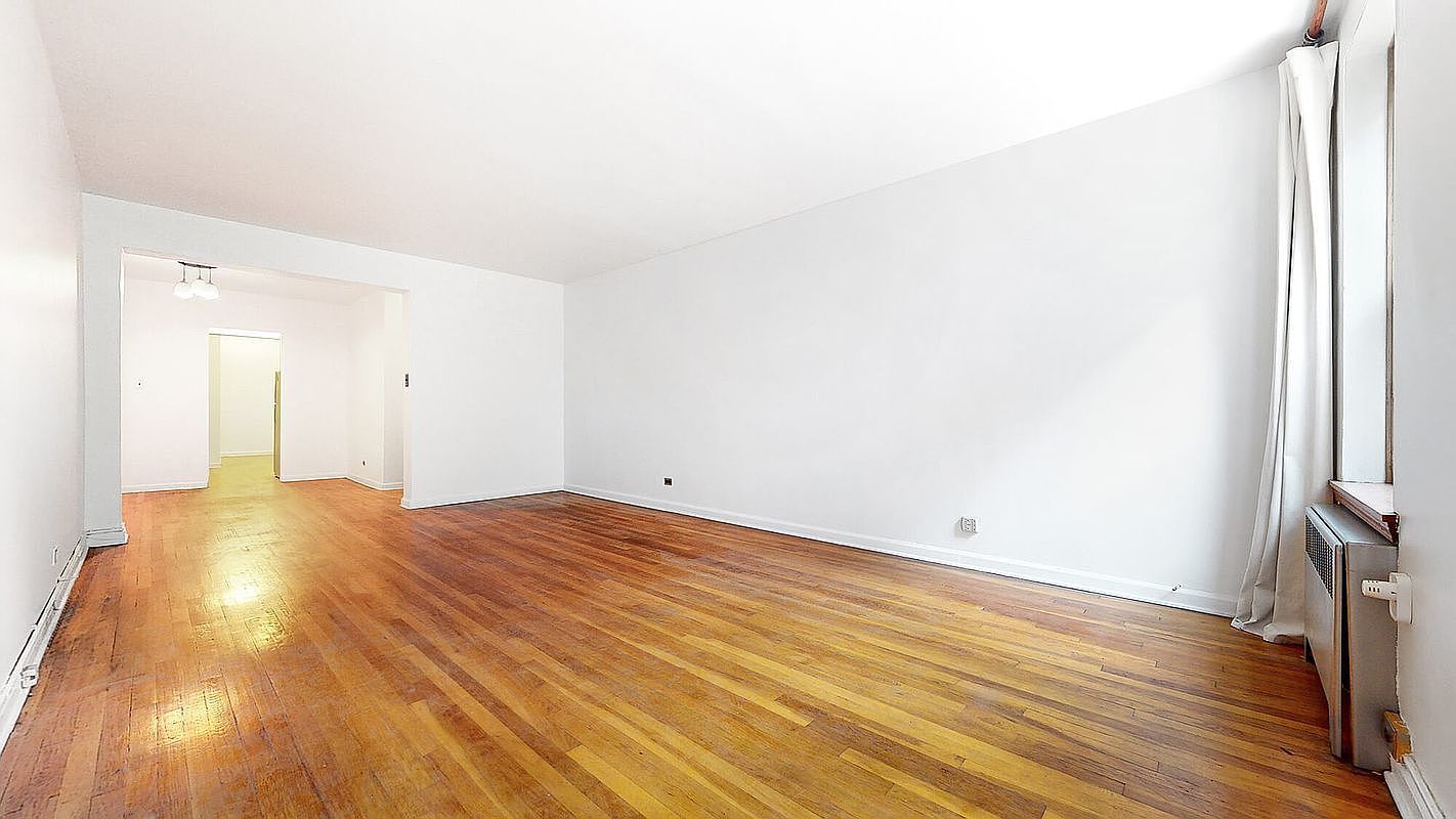 25 Indian Rd APT 2G New York, NY 10034 - Thumbnail 4