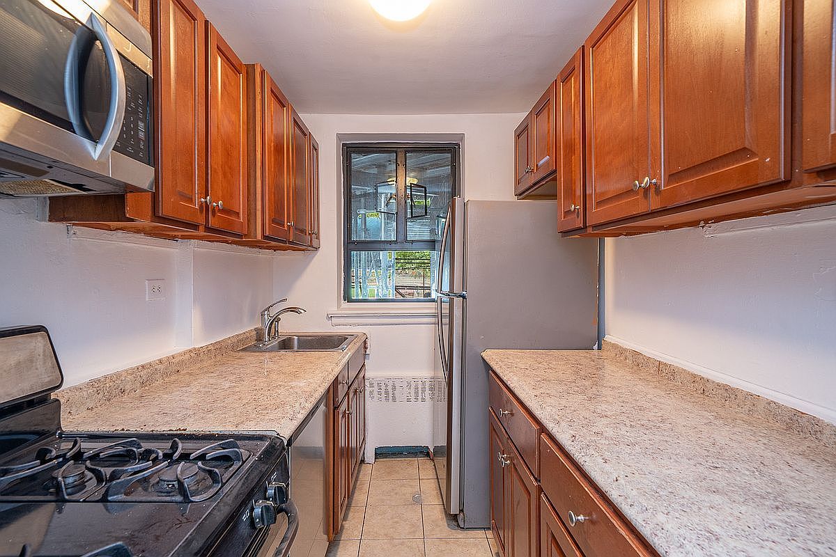 37 Nagle Ave APT 1C New York, NY 10040 - Thumbnail 4