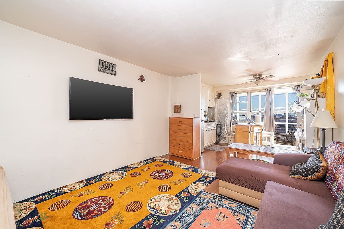 35-51 85th St APT 9A Jackson Heights, NY 11372 - Thumbnail 4