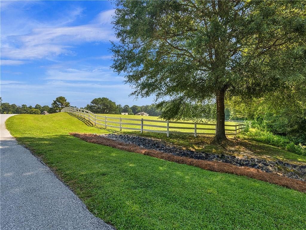 10 Longview Dr Oxford, GA 30054 - Thumbnail 4