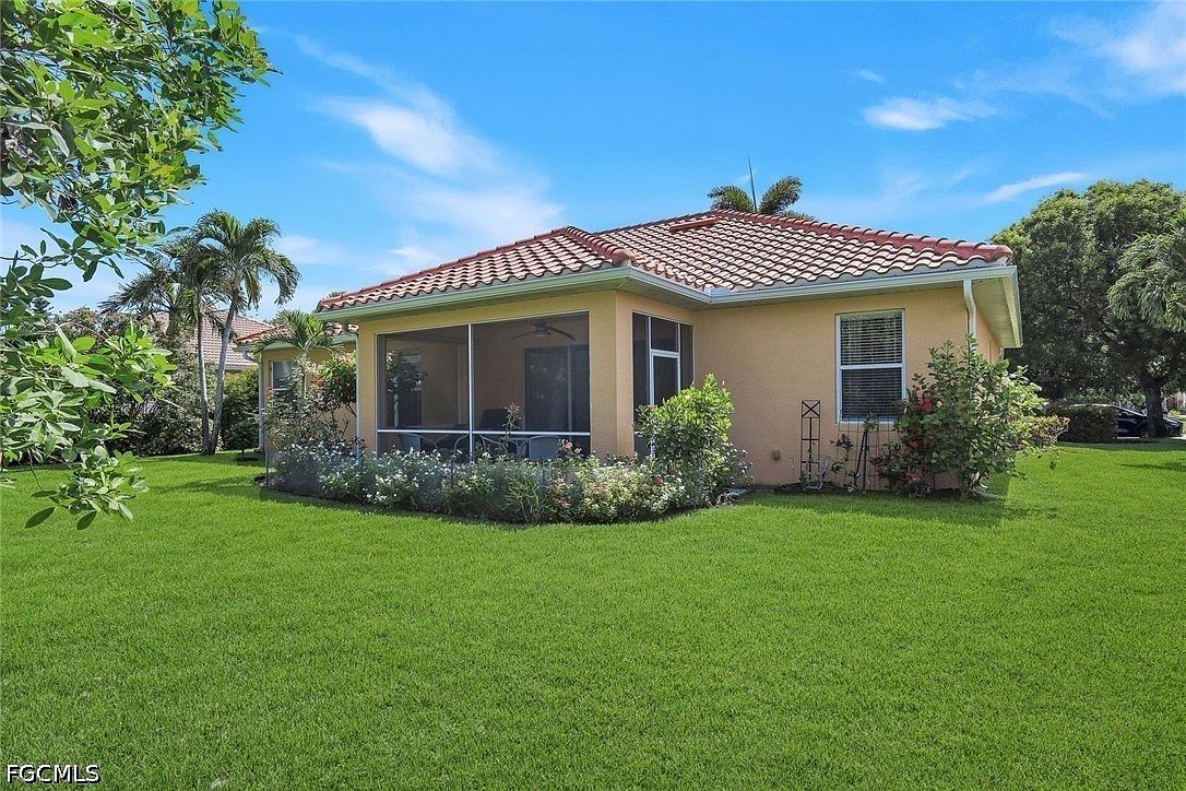 9830 Mar Largo Cir Fort Myers, FL 33919 - Thumbnail 4