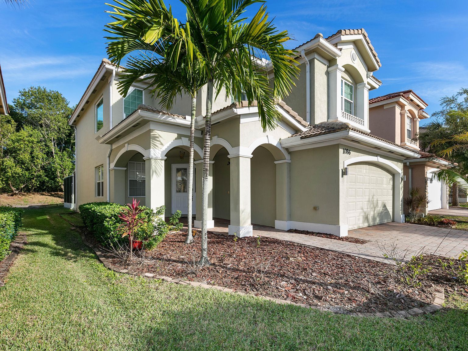 1086 NW Leonardo Cir Port Saint Lucie, FL 34986 - Thumbnail 4