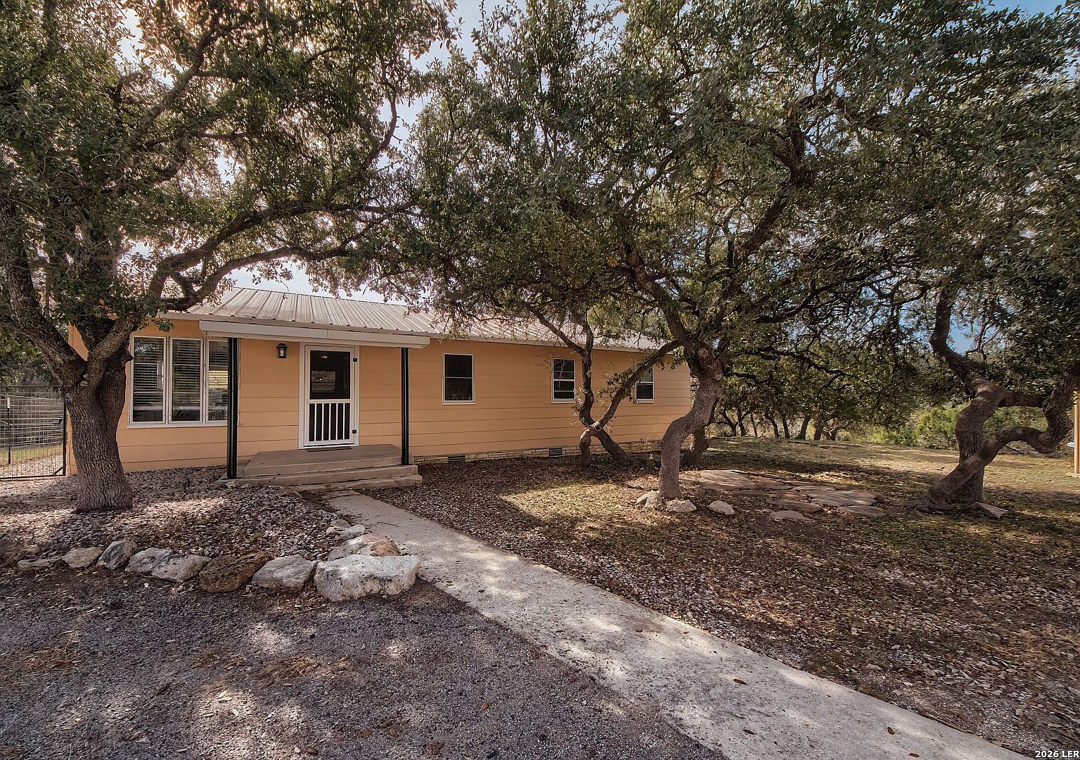 3909 McCall Creek Rd Blanco, TX 78606 - Thumbnail 4