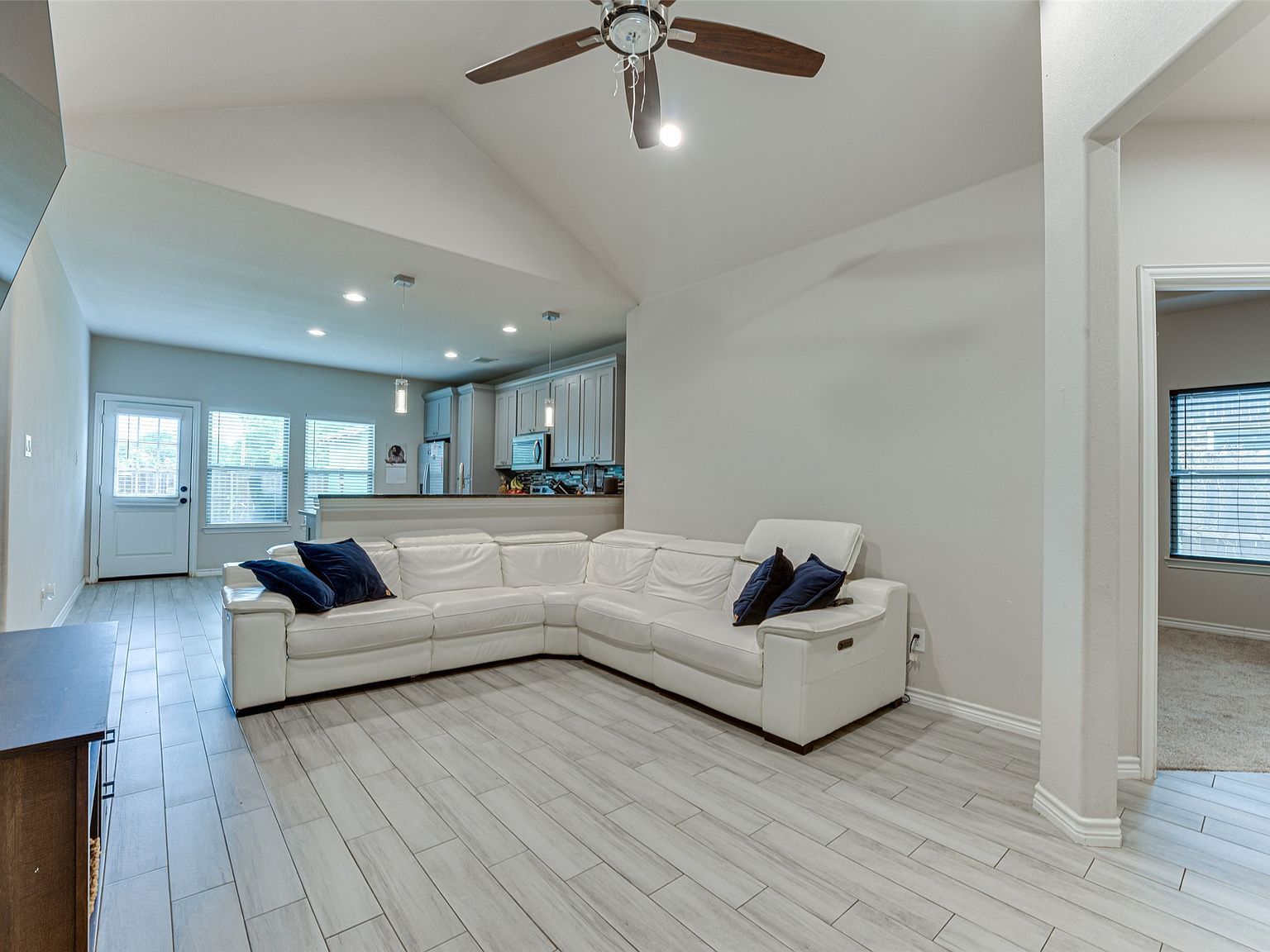 112 Ryburn St Waxahachie, TX 75165 - Thumbnail 4