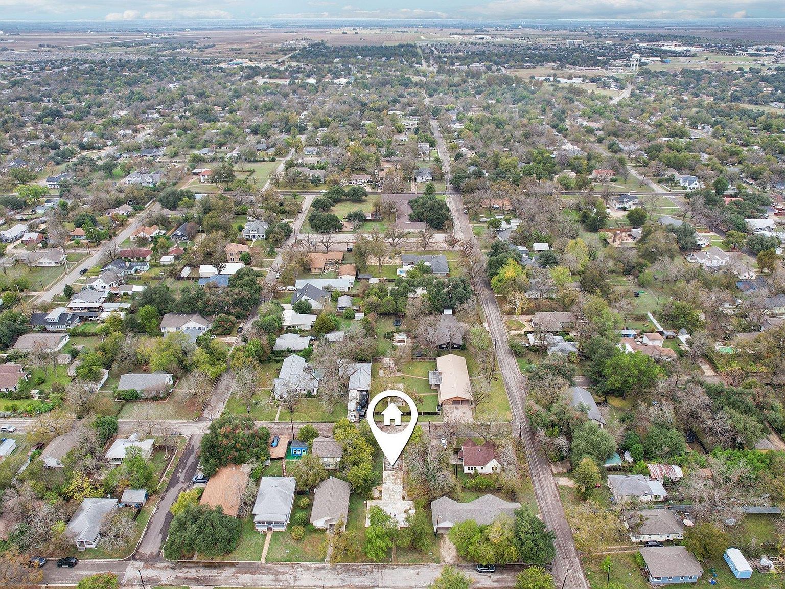 904 James St Taylor, TX 76574 - Thumbnail 4