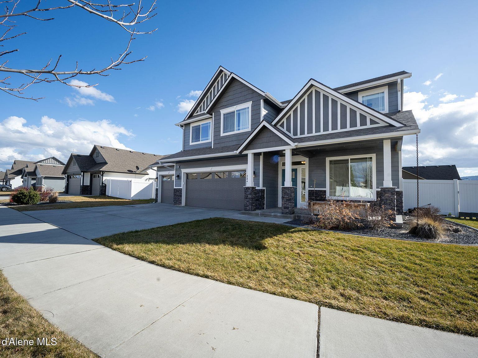 2447 N Viking Loop Post Falls, ID 83854 - Thumbnail 4