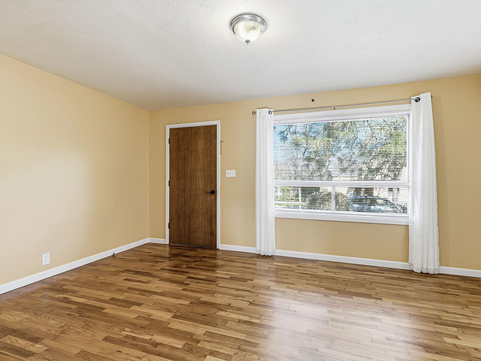 840 B St Ashland, OR 97520 - Thumbnail 4