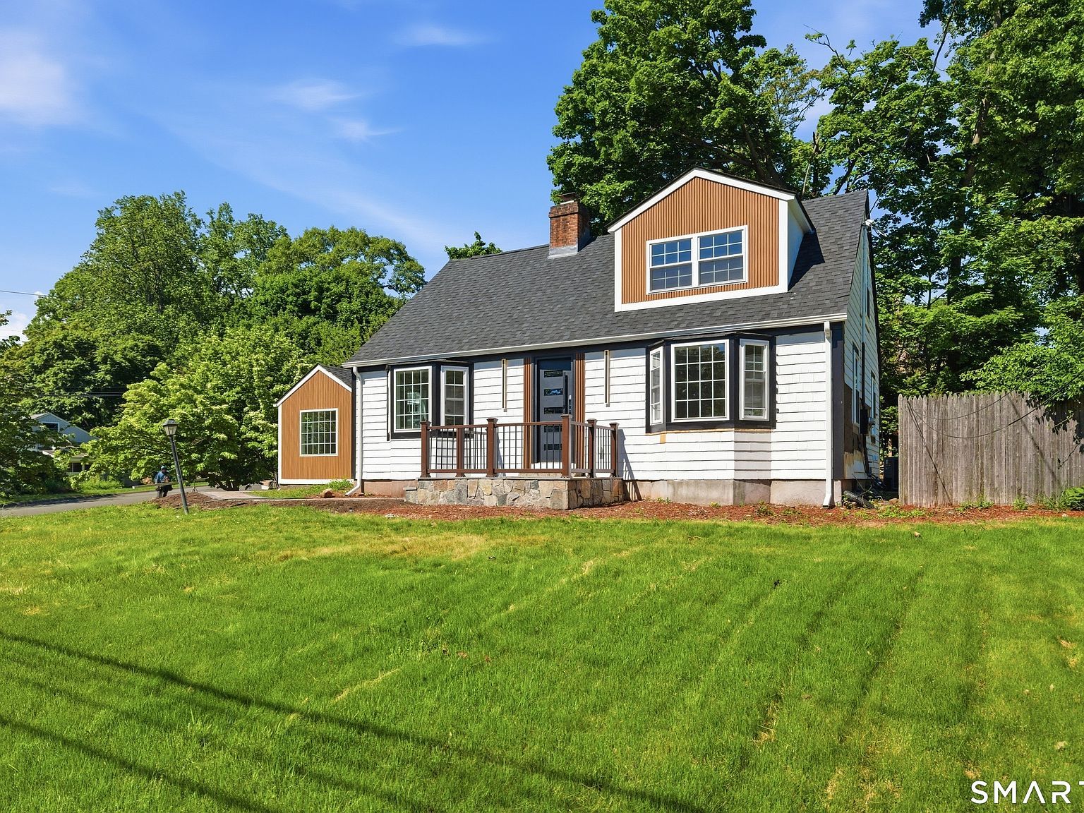 1646 Jennings Rd Fairfield, CT 06824 - Thumbnail 4