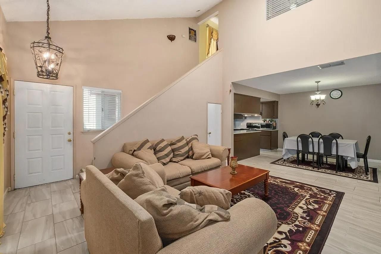 2780 N Marty Ave Fresno, CA 93722 - Thumbnail 4