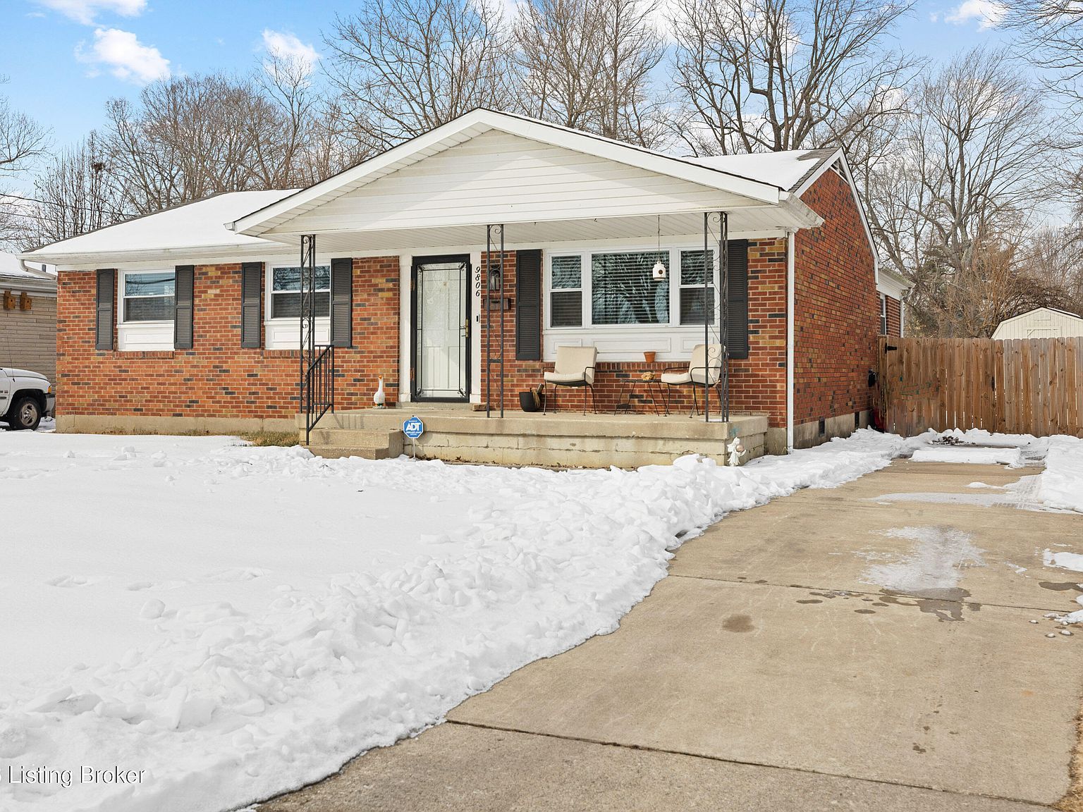 9806 Caven Ave Louisville, KY 40229 - Thumbnail 4