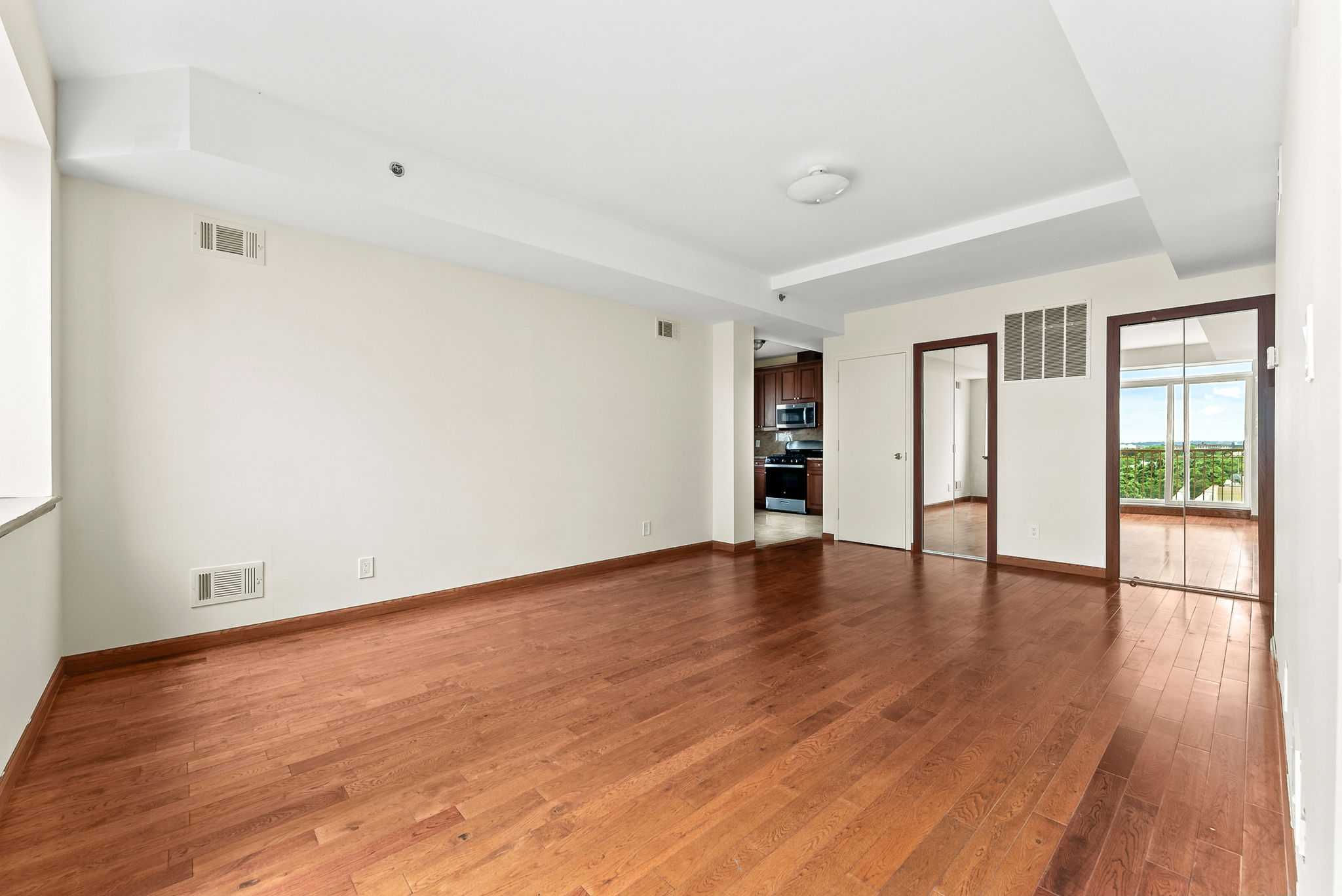 842 Ocean Parkway #8b, Brooklyn, NY, 11230 - Thumbnail 4