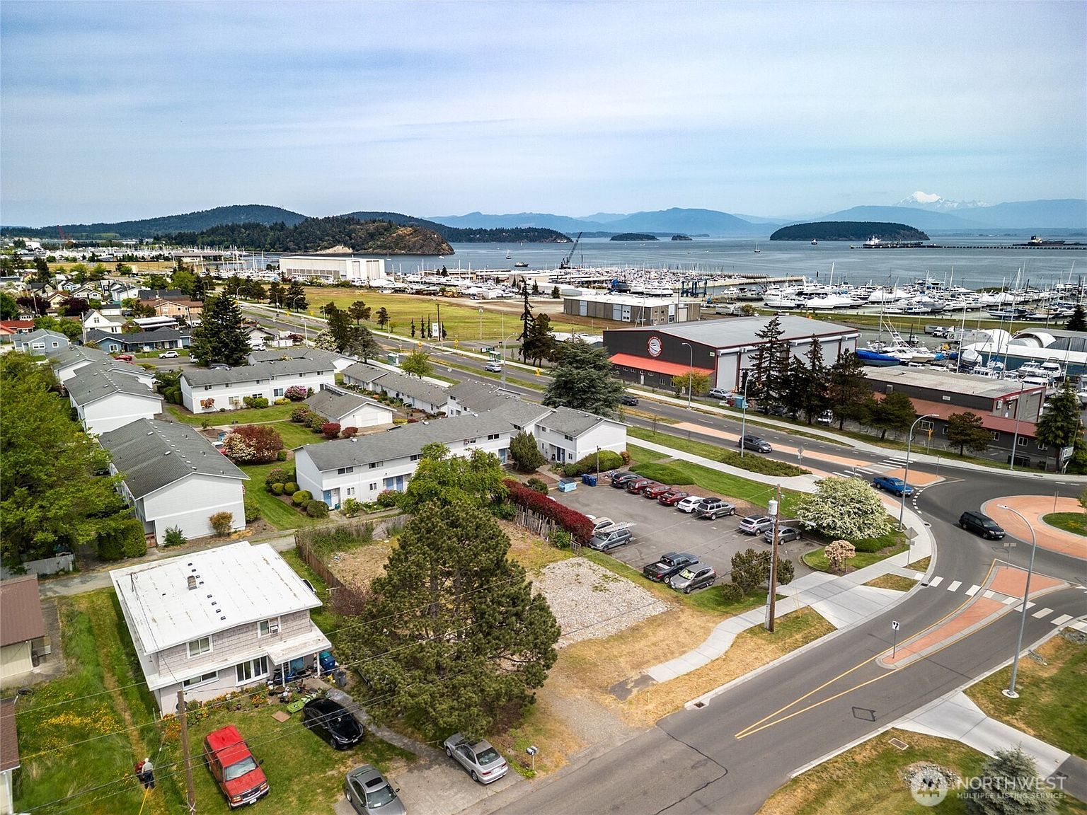 810 30th St Anacortes, WA 98221 - Thumbnail 4
