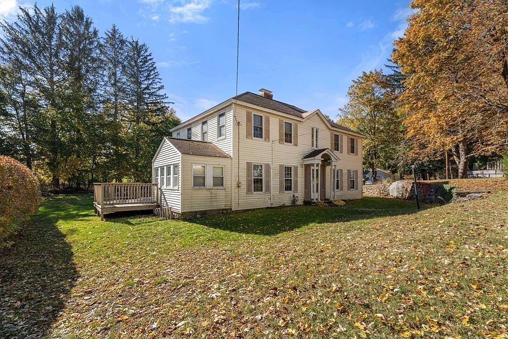 9 Elm St Westford, MA 01886 - Thumbnail 4