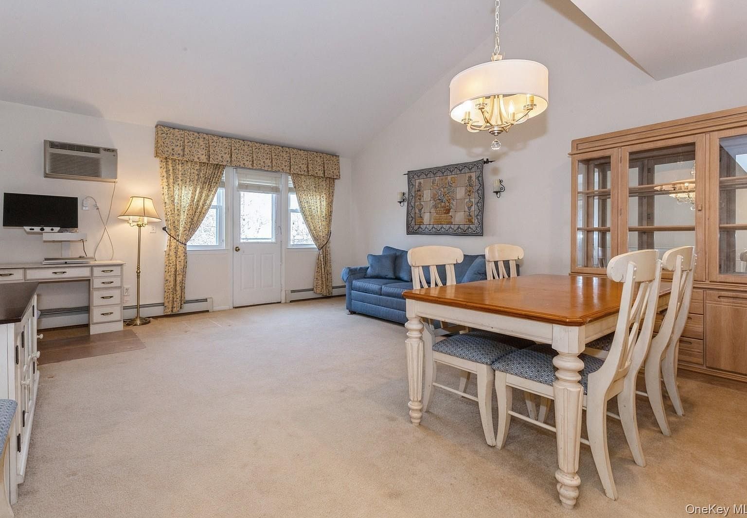 308 Cambridge Ct Glen Cove, NY 11542 - Thumbnail 4