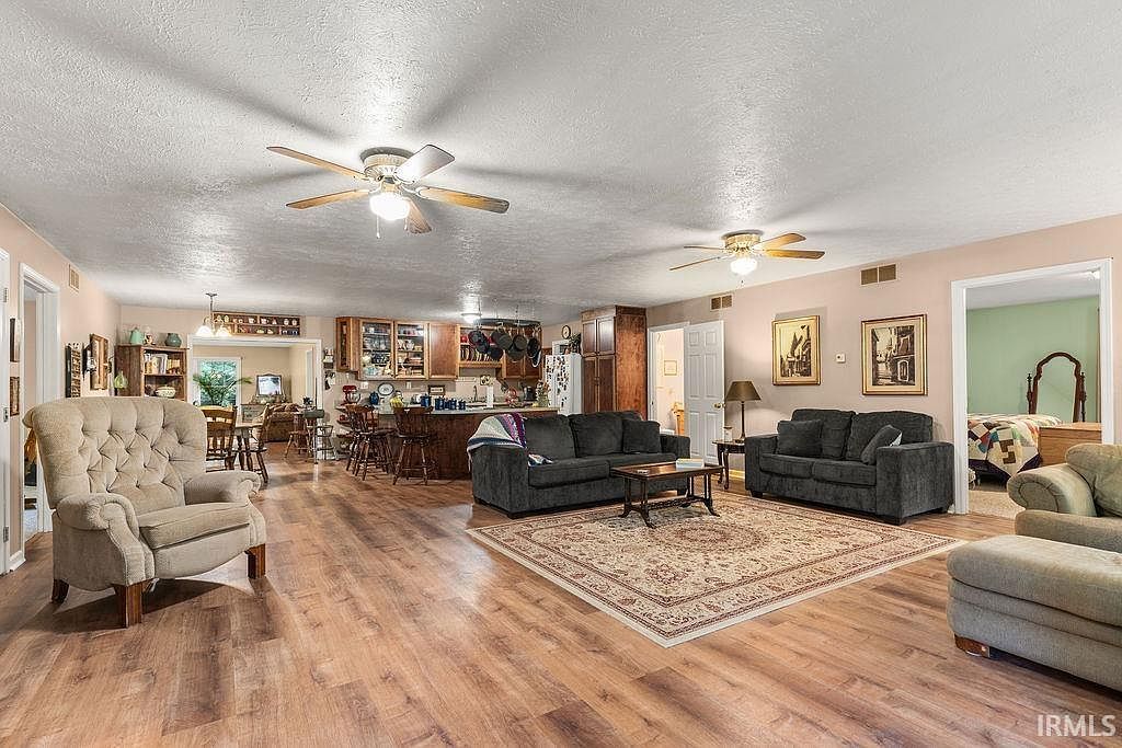 8960 N County Road 950 Rd E Evanston, IN 47531 - Thumbnail 4